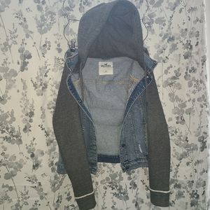 Hollister hood Jean jacket